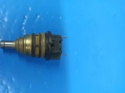 �������� ����������� ������������� Volkswagen Passat [B3] 1988-1993 1991 V154 073906031 ����� 2 073906031 ����