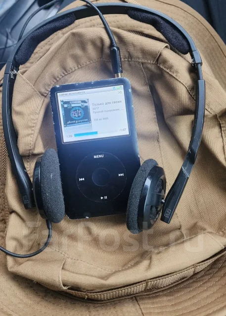 Apple iPod classic. ����