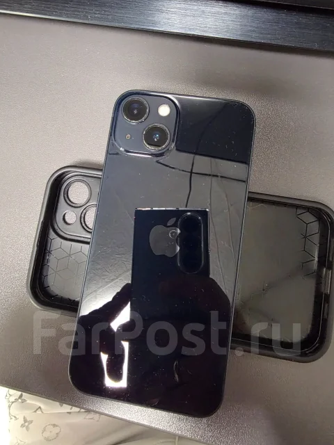 Apple iPhone 13. �/�, 256 ��, ������, eSIM, ������������ ������� ����