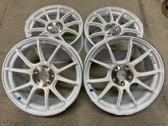 Advan Racing RZIII. 8.5x18", 5x112, ET45, �� 66,6���. ����
