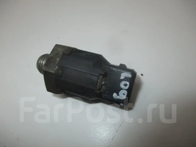 ������ ��������� Renault Logan 2 8200680689 L52 8200680689 ����