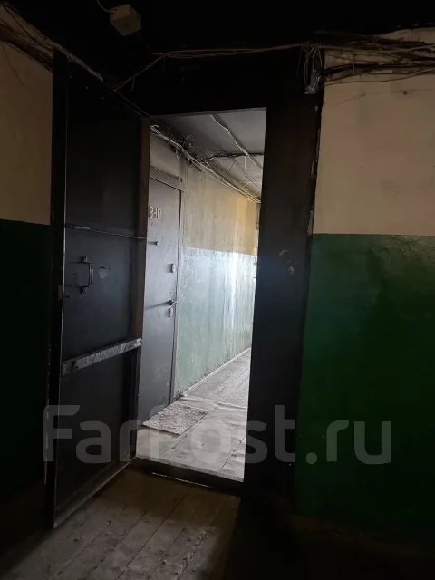 ��������, ����� �������� 100. �����, ���������, 22,4���.��., 8/9 ����. ������� ������ ����