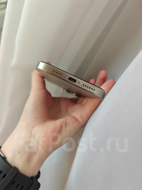 Apple iPhone 16 Pro Max. �/�, 8 ��, �����, eSIM ����
