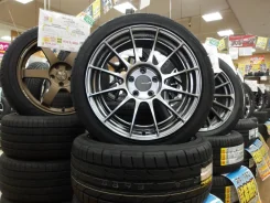 Enkei Racing Revolution NT03RR