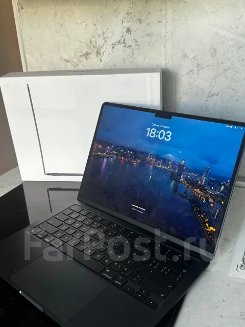 Apple MacBook Air 13 2024. 13.6", 4����, ��� 16 ��, ���� 256���, WiFi: 1, Bluetooth: 1, ����������� �� 18��. ����
