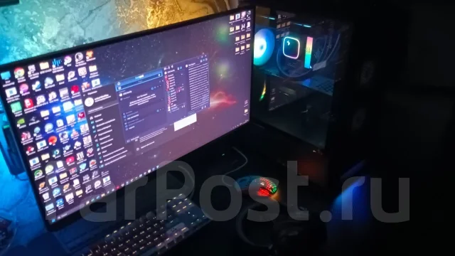 Samsung. 28", ���������� �� (LCD, LED, QLED) ����
