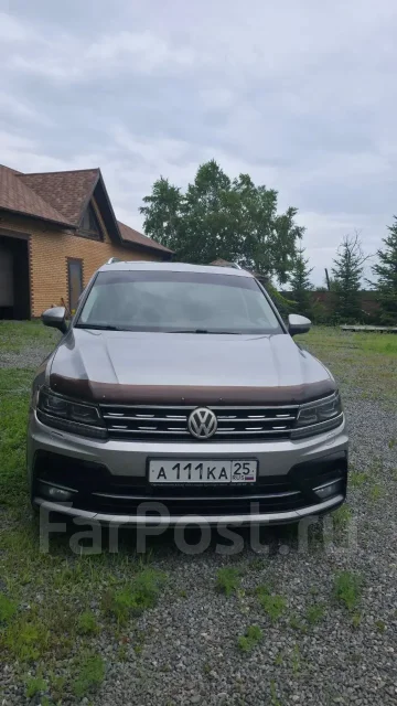 Volkswagen Tiguan. �������, 4wd, 2.0 (220��.�.), ������, 180����. �� ����