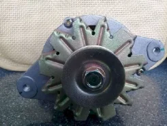��������� Mazda E30118300 E5 E30118300 ����