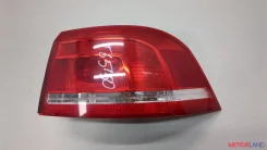 ������ (������) Volkswagen Passat 7 2010-2015 ������ 21345577, ������ 3AF945096E ����
