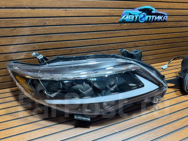 ���� ������ Toyota Corolla E150 2010-2013� 8117002B10 ����
