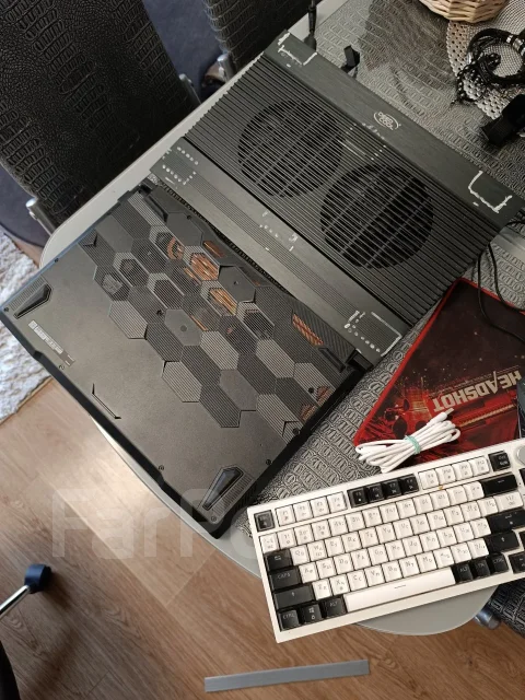 MSI Katana GF76. 17.1", ��� 16 ��, ���� 512���, WiFi: 1, Bluetooth: 1, ����������� �� 6��. ����