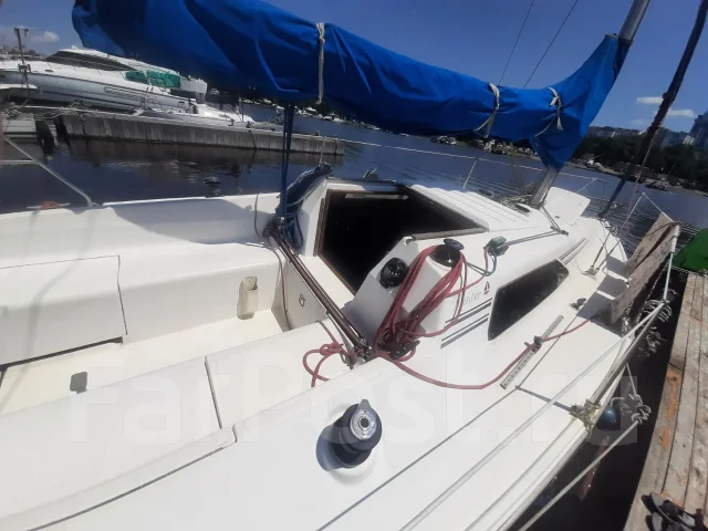 ������ �������-�������� ���� Hunter 265. ����� 8,1��., 1988 ��� ����