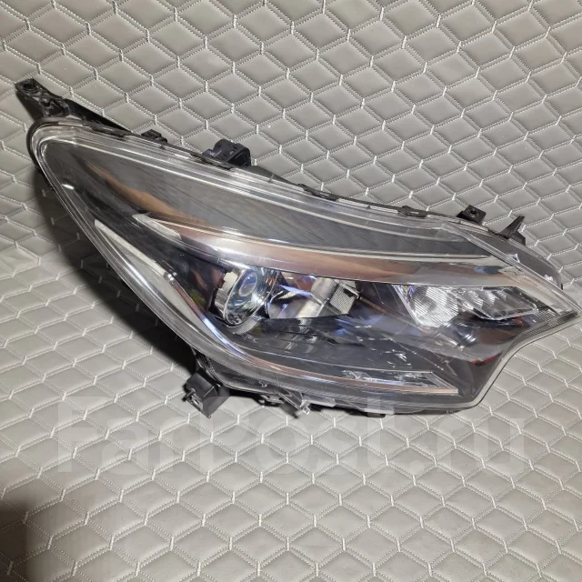 ���� ������ Nissan Note E12 1933 1933 ����