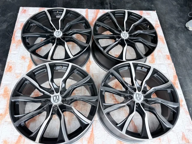 Anhelo Corazon. 8.5x20", 5x114.3, ET35, �� 72���. ����