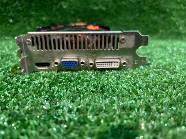 GeForce GTX 550 Ti ����