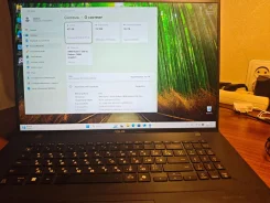 Asus VivoBook 18 M1807HA. 18", 3,8����, ��� 16 ��, ���� 512���, WiFi: 1, Bluetooth: 1, ����������� �� 14��. ����