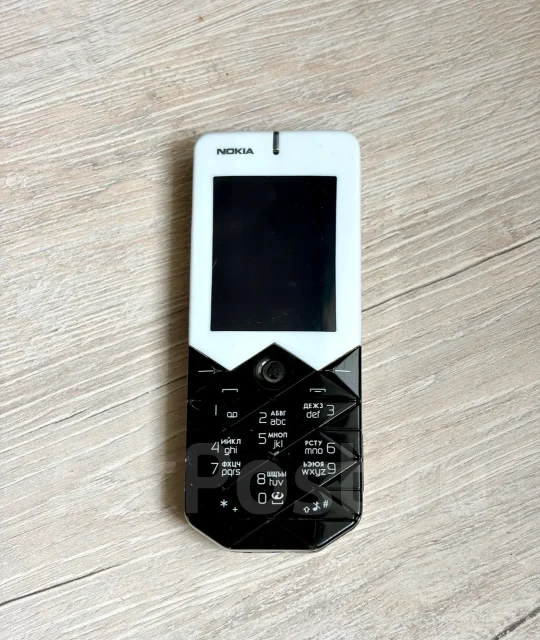 Nokia 7500 Prism. �/� ����