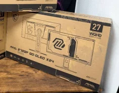 MSI. 26.5", ���������� OLED ����