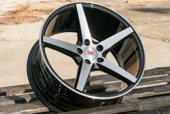 Re:Style. 8.0x17", 5x100, ET35, �� 73,1���. ����