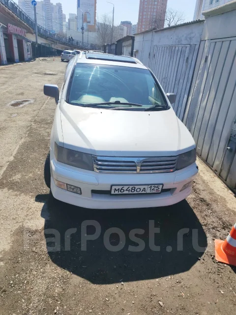 Mitsubishi Chariot Grandis ����