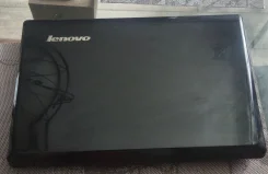 Lenovo G580. 13.4", 2,4����, ��� 2048 ��, ���� 500���, WiFi: 1, Bluetooth: 1, ����������� �� 1��. ����