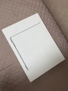 Apple MacBook Air 15 ����