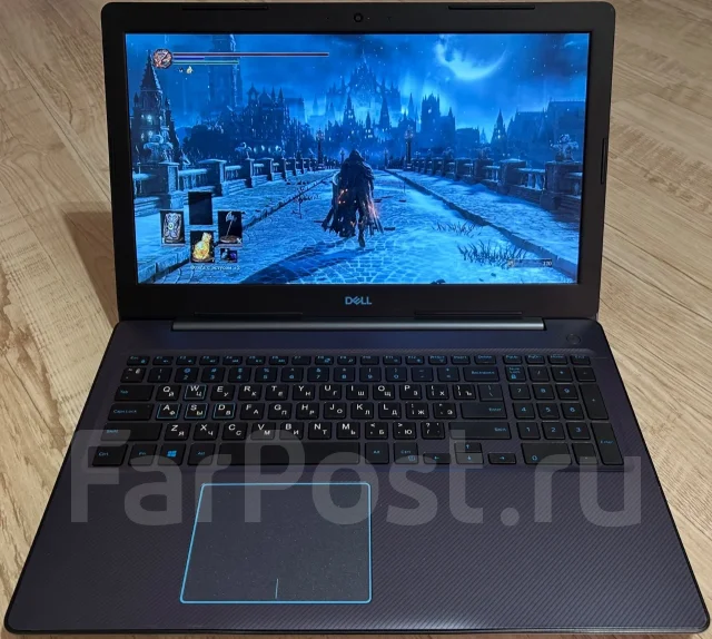 Dell. 15.6", 4����, ��� 12 ��, ���� 512���, WiFi: 1, Bluetooth: 1, ����������� �� 4��. ����