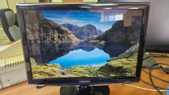 Samsung. 22", ���������� �� (LCD, LED, QLED) ����