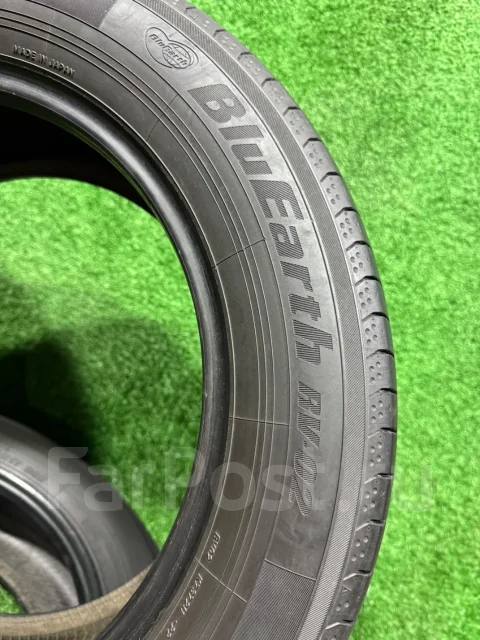 Yokohama BluEarth RV-02. ������, �/�, ����� 20 % ����