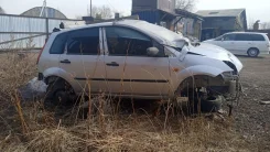 Ford Fiesta ����