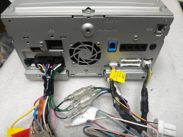 Kenwood MDV-S709W ����