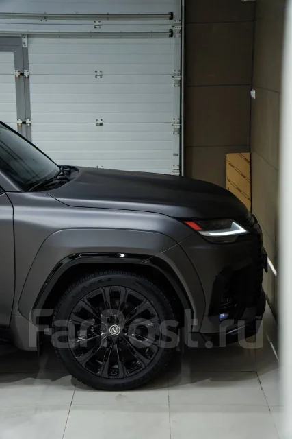 Lexus LX600. �������, 4wd, 3.4 (415��.�.), ������, 35 000����. �� ����