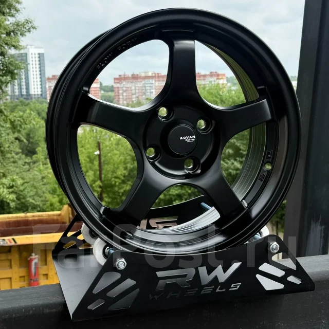 Advan Racing. 6.5x15", 4x100, ET38, �� 73,1���. ����
