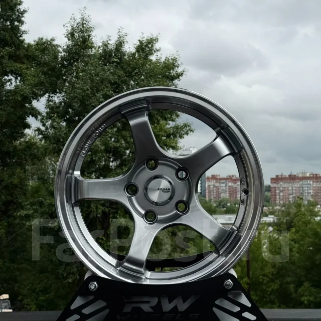 Advan Racing GT. 7.0x15", 5x114.3, ET30, �� 73,1���. ����
