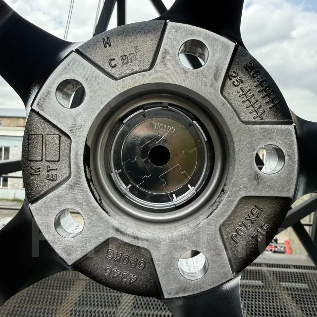 Advan Racing GT. 7.0x15", 5x114.3, ET30, �� 73,1���. ����