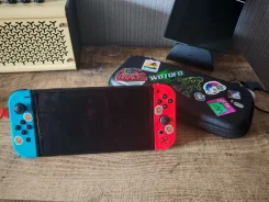 Nintendo Switch OLED ����