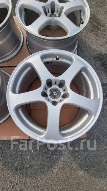 Topy Zina. 8.0x17", 5x114.3, ET35, �� 70���. ����