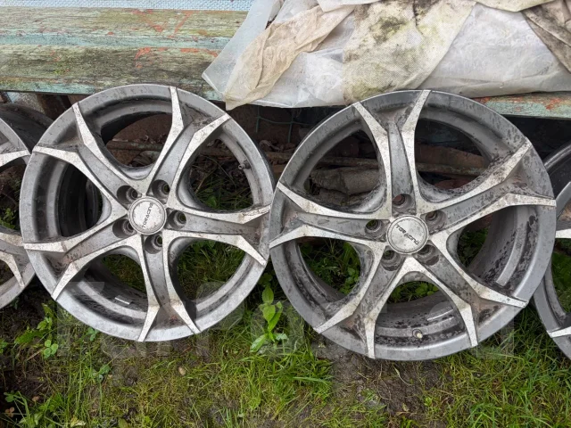 TGRACING TGD023. 6.5x16", 5x100, ET38 ����