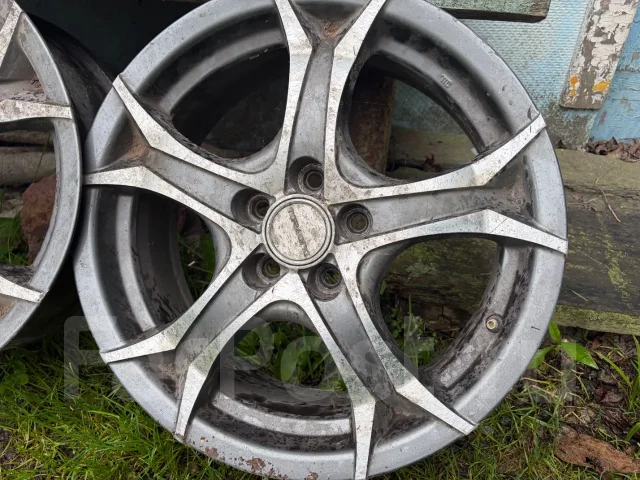 TGRACING TGD023. 6.5x16", 5x100, ET38 ����