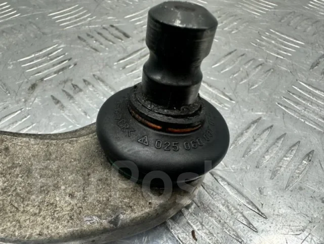 ����� ������ Audi A6 4E0407506B C6 4E0407506B ����