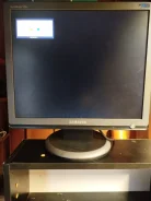 Samsung. 19", ���������� �� (LCD, LED, QLED) ����