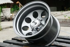 Mickey Thompson Classic III. 10.0x16", 6x139.7, ET-38, �� 110,5���. ����