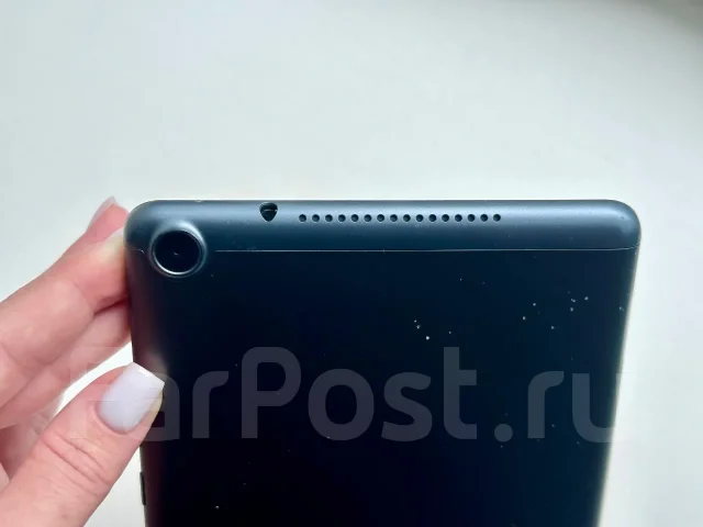 Huawei MediaPad M5 Lite. 8 ������, ������ 32 �� ����