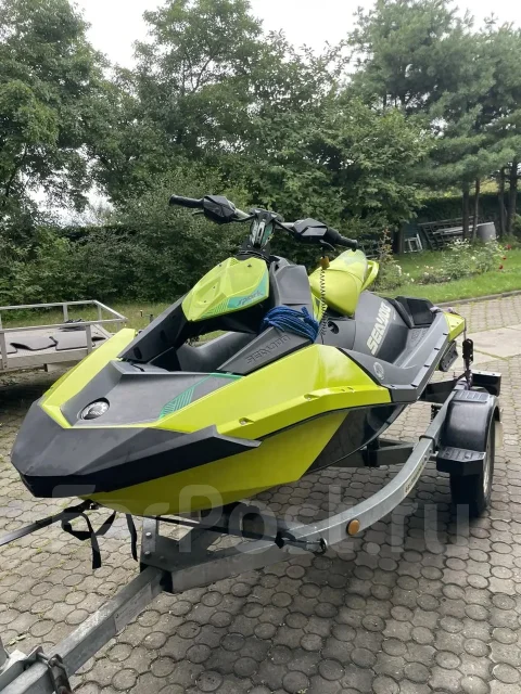 BRP Sea-Doo Spark Trixx. 2019 ��� ����