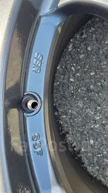 SSR. 9.0x17", 4x100, ET22 ����