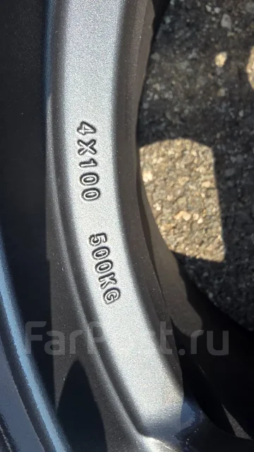 SSR. 9.0x17", 4x100, ET22 ����