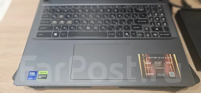 MSI Vector 16 HX AI. 16", 5,7����, ��� 32 ��, ���� 1 000���, WiFi: 1, Bluetooth: 1, ����������� �� 7��. ����