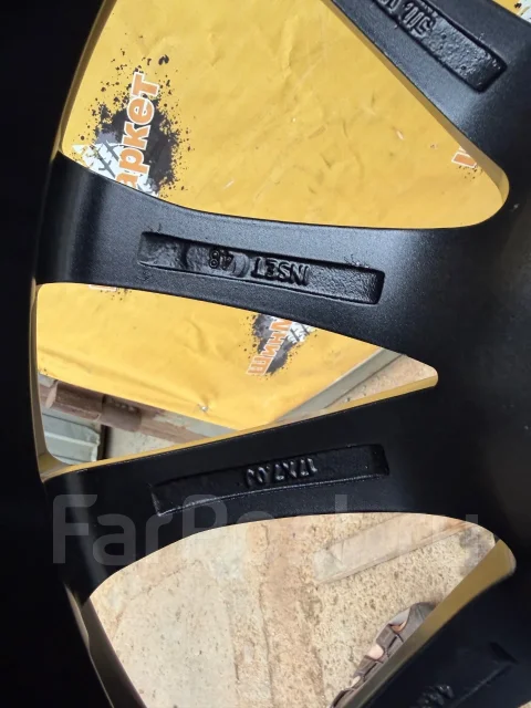Hot Stuff Waren. 7.0x17", 5x114.3, ET48, �� 73,1���. ����