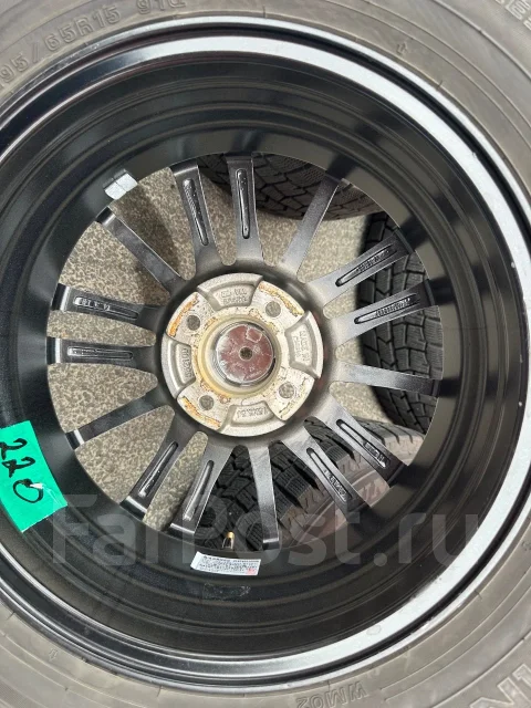 Treasure One Grampus. 5.5x15", 4x100, ET43 ����