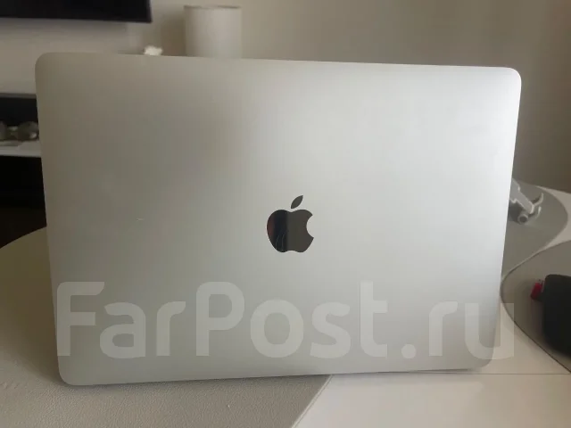 Apple MacBook Pro. 13.3", 2,3����, ��� 8 ��, ���� 128���, WiFi: 1, Bluetooth: 1, ����������� �� 13��. ����